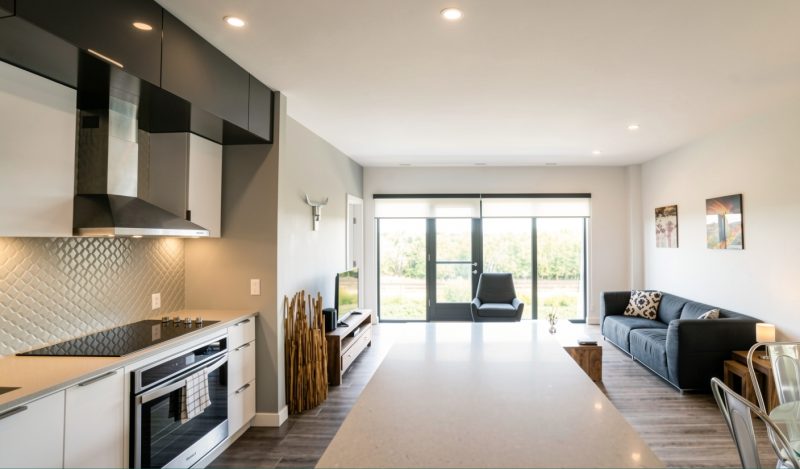 Extended Stay Serviced 2 BR Apartment in Winnipeg