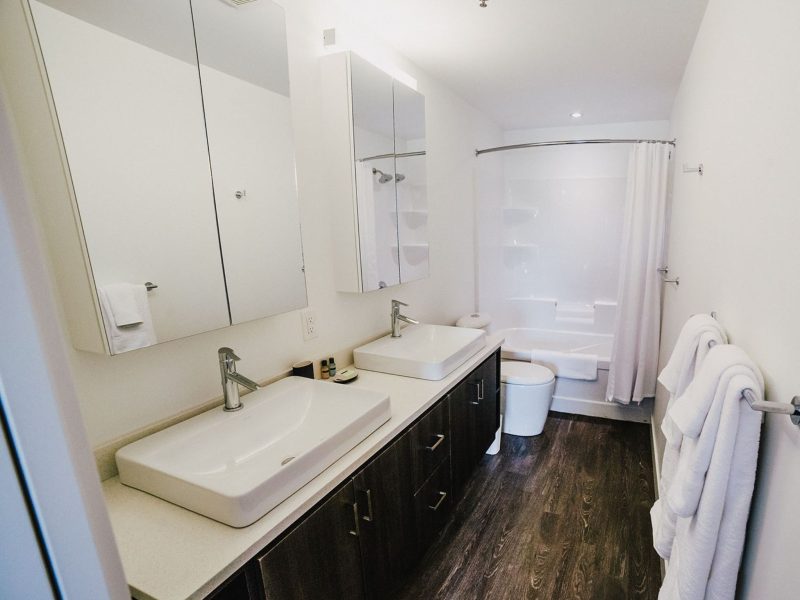 Business-Ready Serviced 2 BR Apartment in Winnipeg