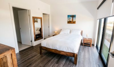 Extended Stay Serviced 2 BR Apartment in Winnipeg