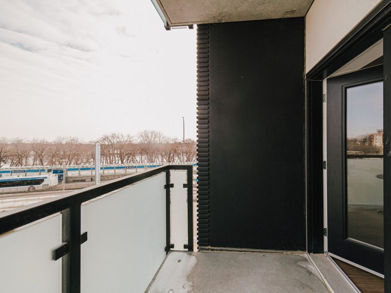 Relocation Serviced 2 Bedroom Apartment in Winnipeg