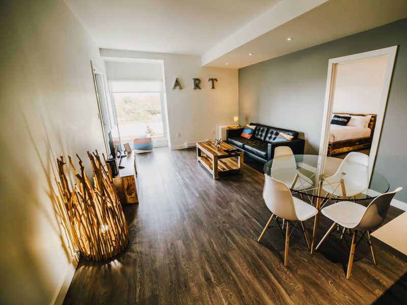 Business-Ready Serviced 2 BR Apartment in Winnipeg